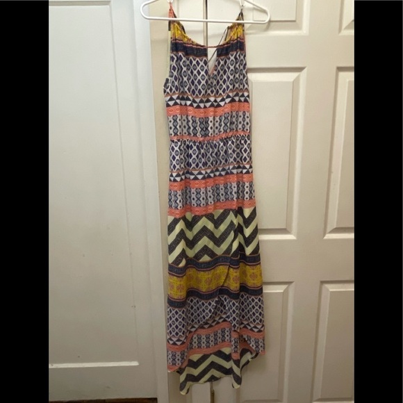 Sanctuary Dresses & Skirts - 3 for20 🤗Sanctuary
Multicolor Capetown High Low Halter Casual Maxi Dress Size XS